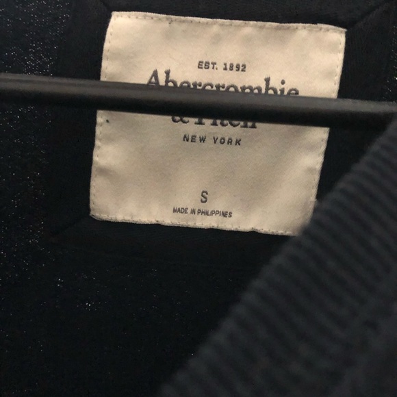 Navy pullover - Picture 2 of 2